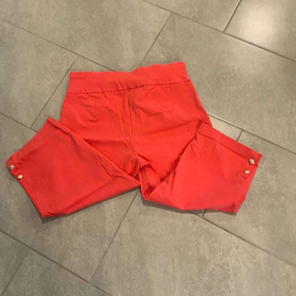 Capri pants